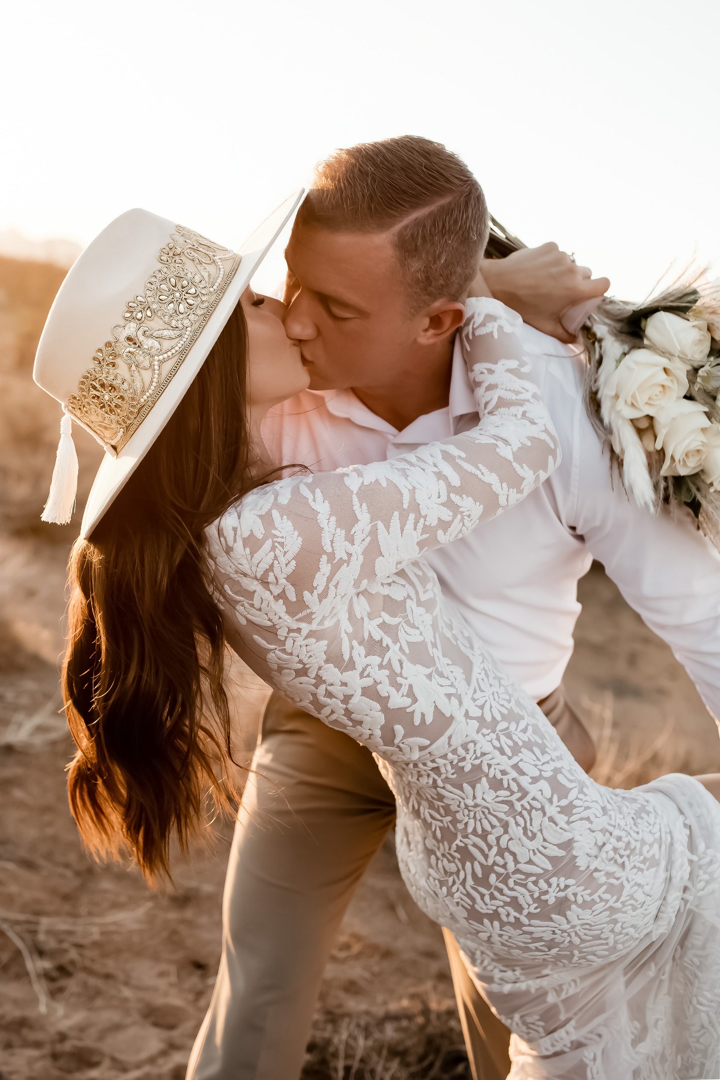 Fedora "At Last" Ivory/Gold