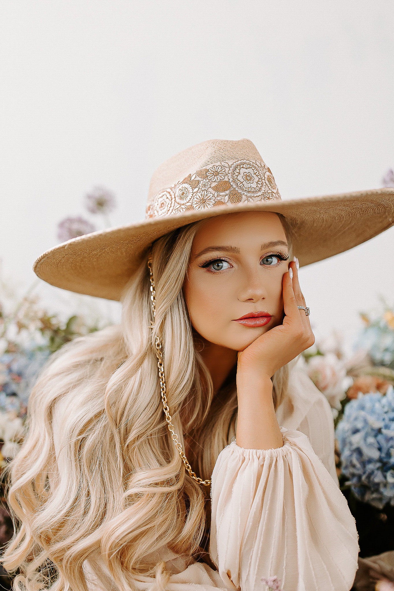 Fedora Palm Leaf "Valencia" Natural Color Extra large brim