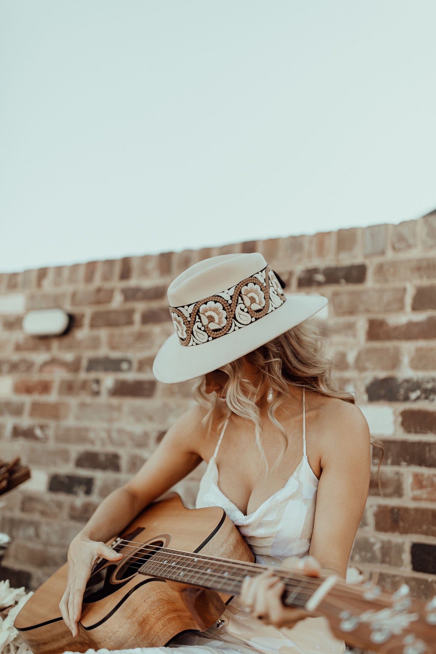 Classic Fedora "Aurora" Ivory
