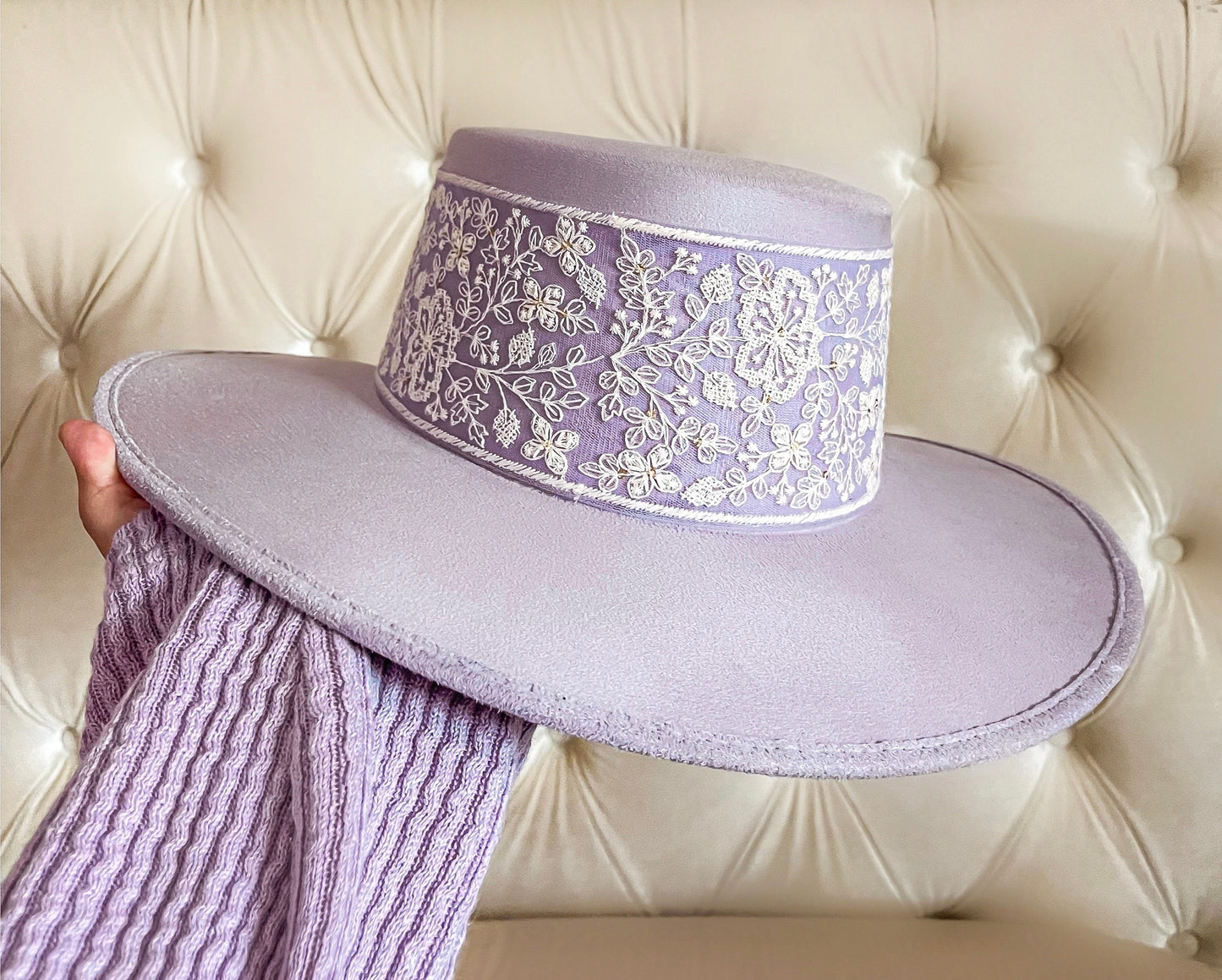 Boater hat “Dreamy” in lavender