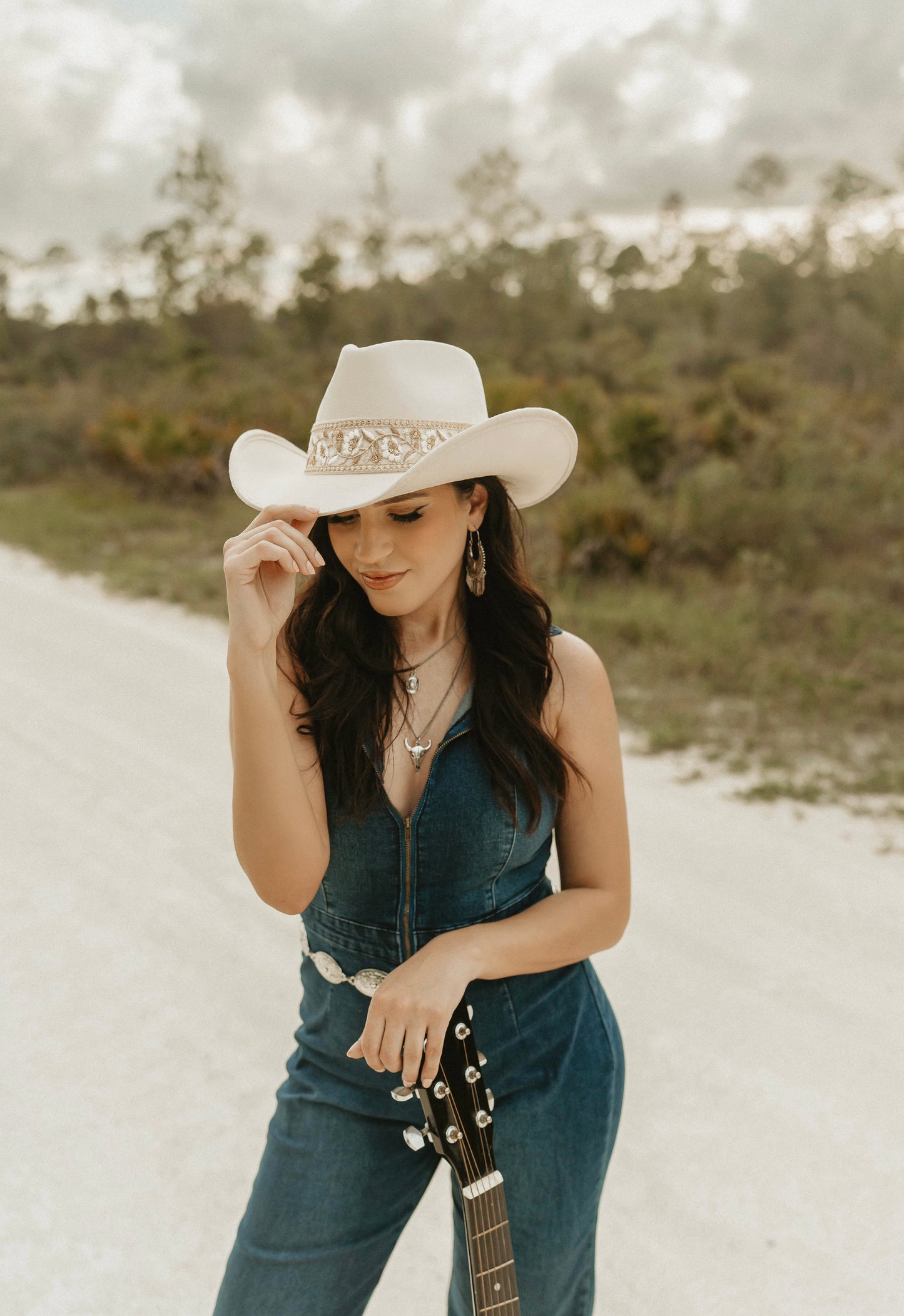 Cowgirl "Jolene" Ivory