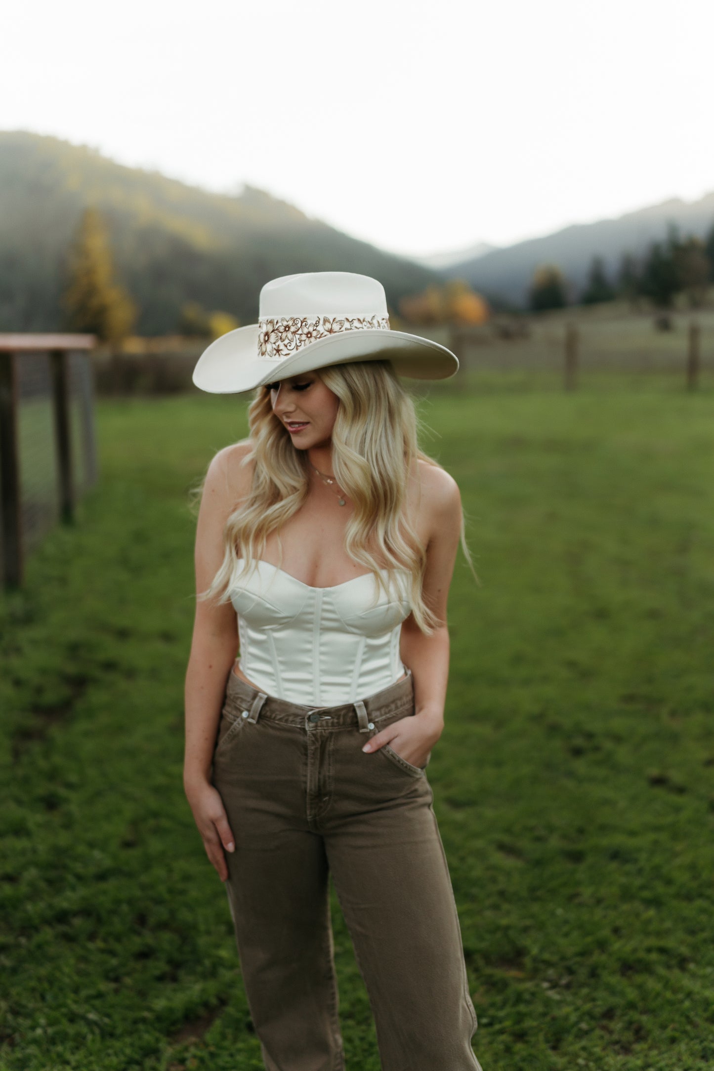 Cowgirl “Dolly” Ivory