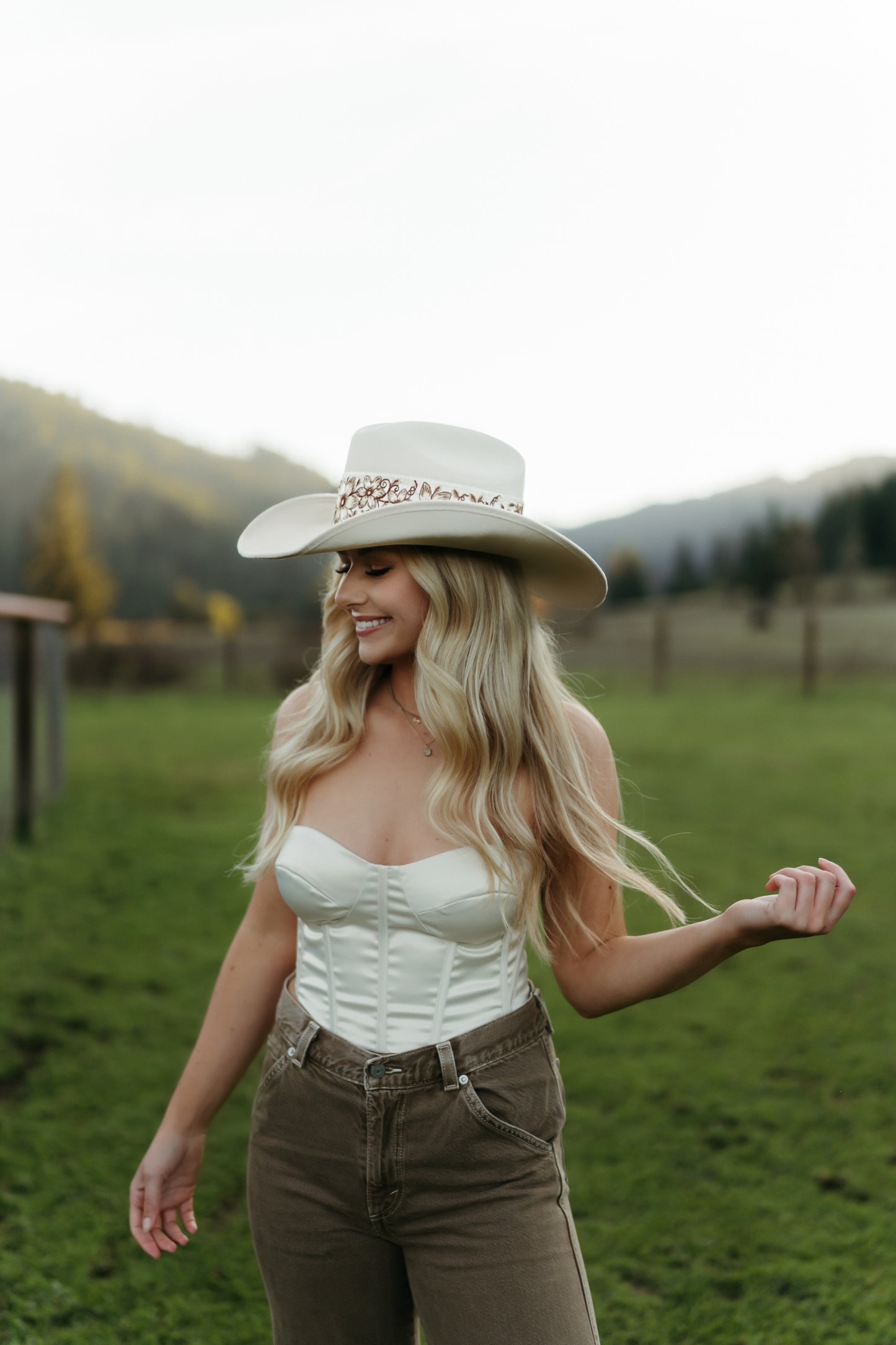 Cowgirl “Dolly” Ivory