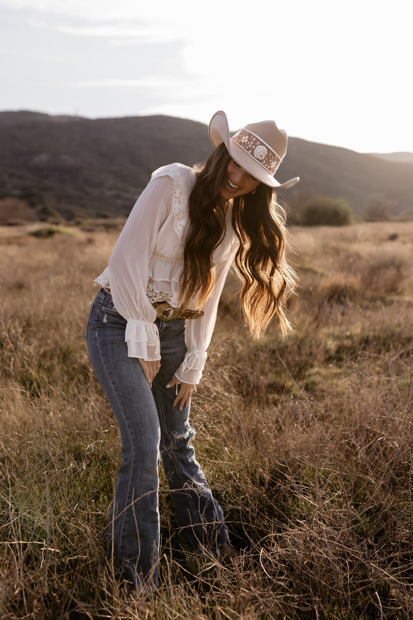 Cowgirl "Isabella" in arena