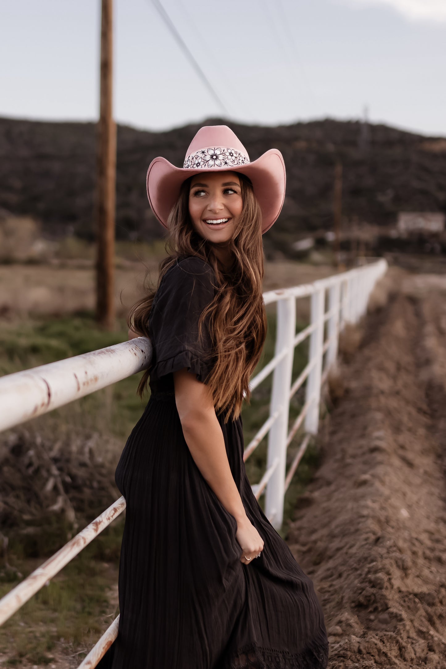 Cowgirl "Dolly" in mauve pink