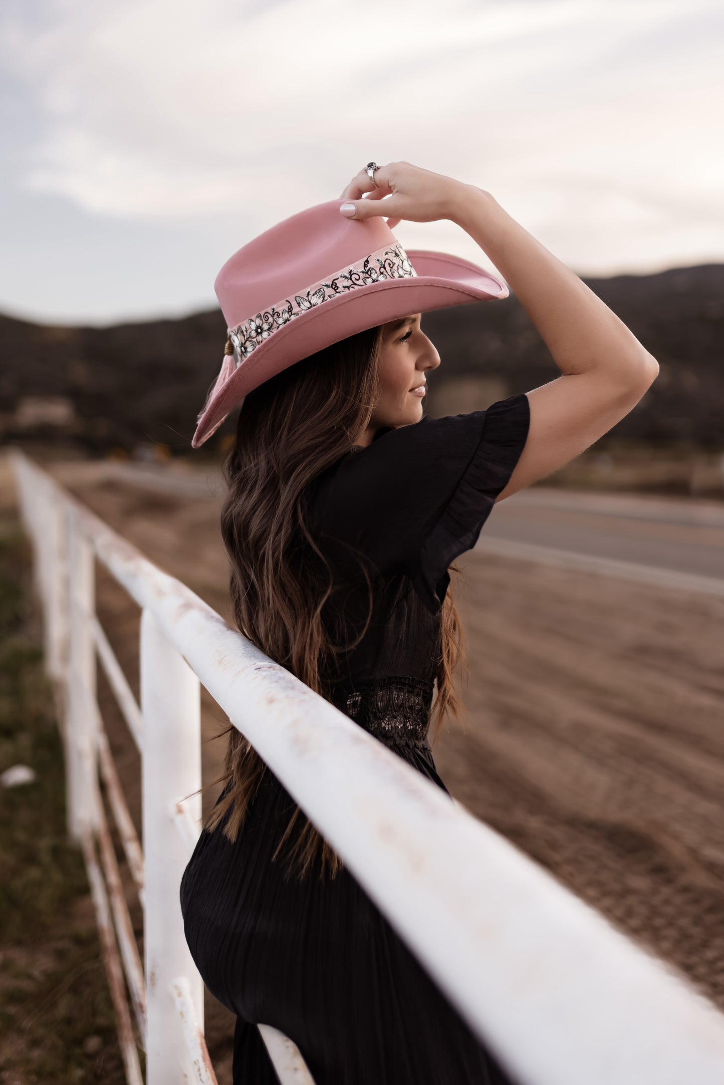 Cowgirl "Dolly" in mauve pink