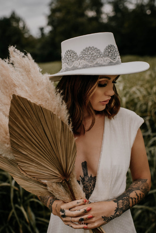 Boater "I DO" Pure White/ Silver Details