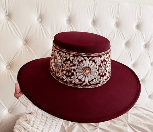 Boater hat “Sofia” in wine