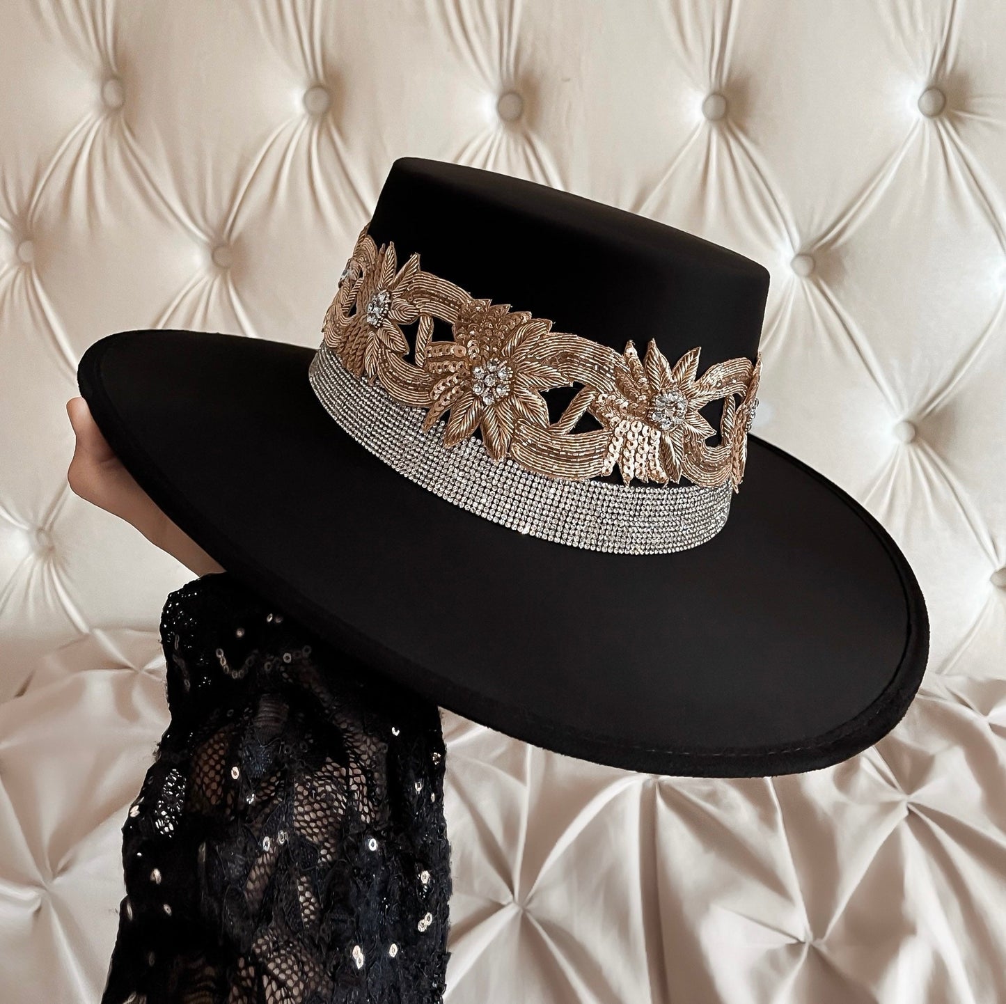 “THE BRIDE” luxury boater hat in black/gold/silver