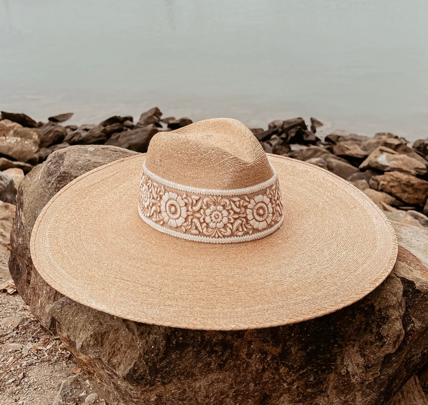 Fedora “Pearl” Natural Color/ Extra large brim