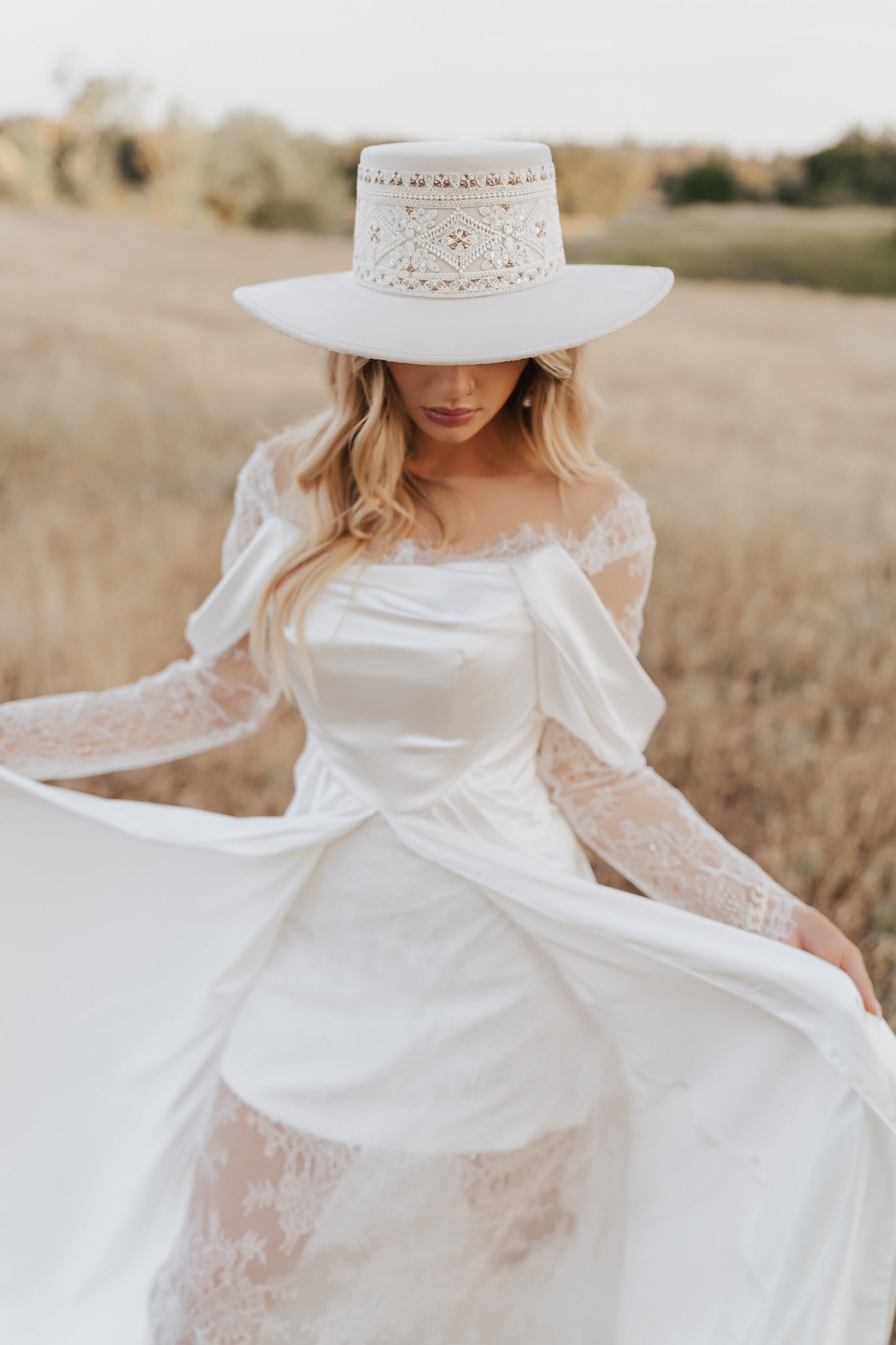 Boater hat "Angel" in ivory