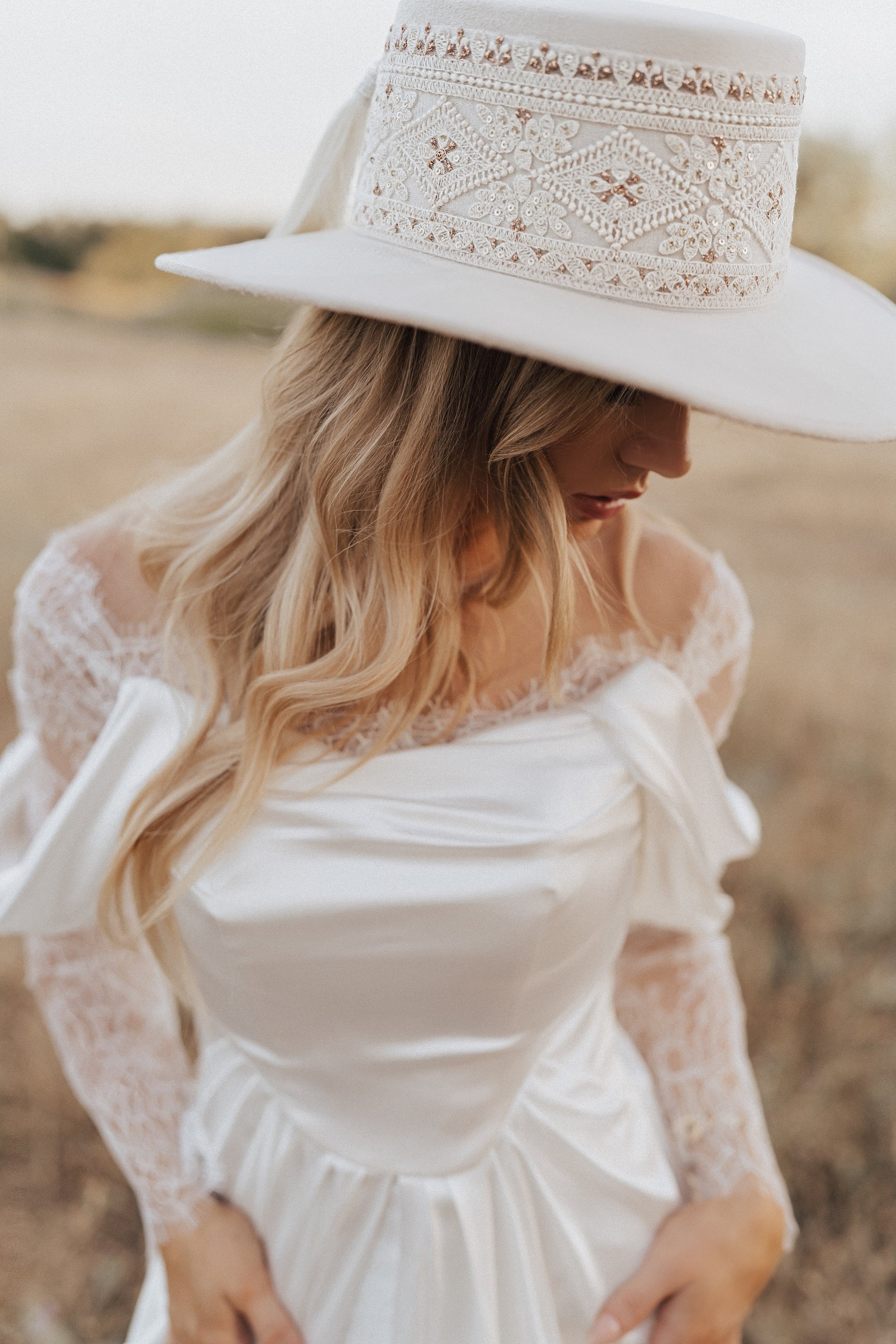 Boater hat "Angel" in ivory